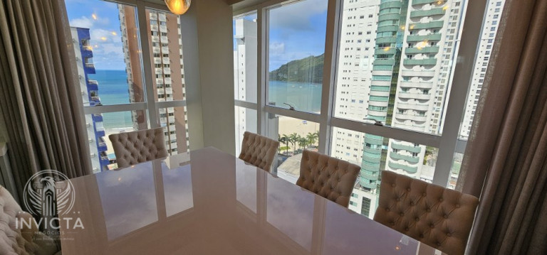 Imagem Cobertura com 5 Quartos à Venda, 261 m² em Barra Sul - Balneário Camboriú Imagem Cobertura com 5 Quartos à Venda, 261 m² em Barra Sul - Balneário Camboriú