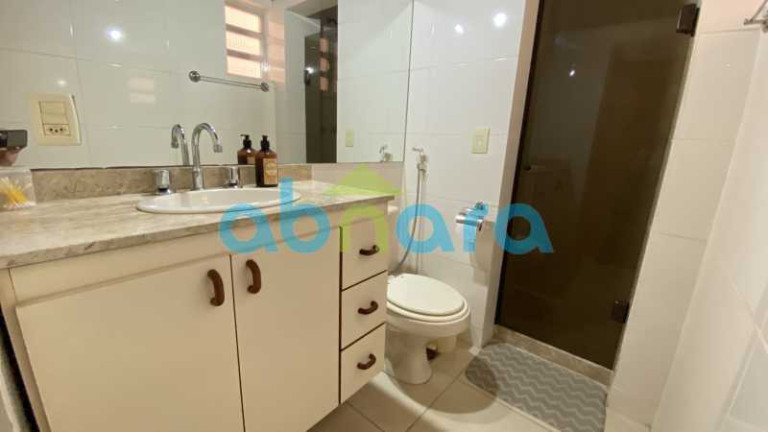 Imagem Kitnet com 1 Quarto à Venda, 48 m² em Copacabana - Rio De Janeiro Imagem Kitnet com 1 Quarto à Venda, 48 m² em Copacabana - Rio De Janeiro