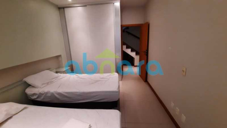 Imagem Apartamento com 3 Quartos à Venda, 155 m² em Copacabana - Rio De Janeiro