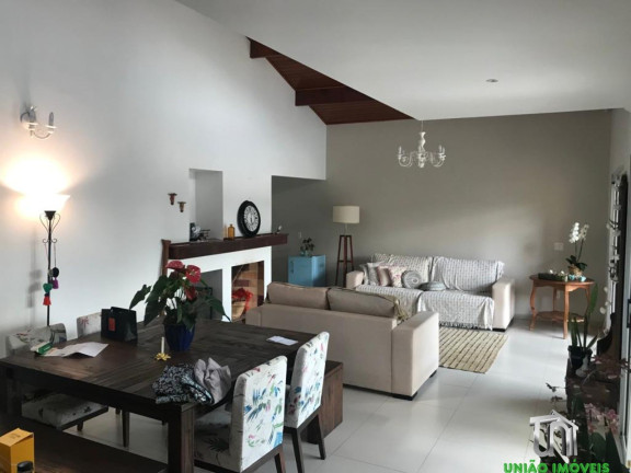 Imagem Casa com 3 Quartos à Venda, 274 m² em Jardim América - Bragança Paulista Imagem Casa com 3 Quartos à Venda, 274 m² em Jardim América - Bragança Paulista
