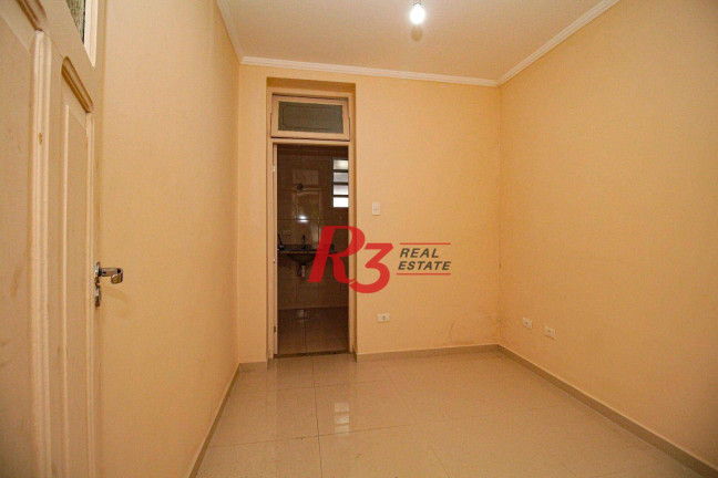 Imagem Casa com 4 Quartos à Venda ou Locação, 212 m² em Gonzaga - Santos Imagem Casa com 4 Quartos à Venda ou Locação, 212 m² em Gonzaga - Santos