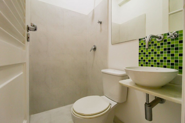 Imagem Imóvel com 3 Quartos à Venda, 108 m² em Copacabana - Rio De Janeiro Imagem Imóvel com 3 Quartos à Venda, 108 m² em Copacabana - Rio De Janeiro