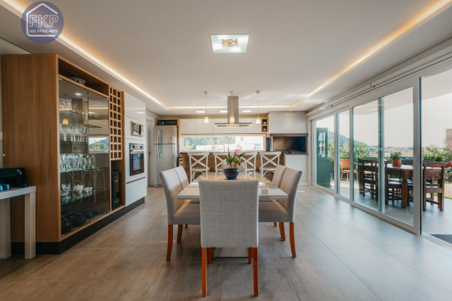 Imagem Casa com 4 Quartos à Venda, 290 m² em Ingleses Do Rio Vermelho - Florianópolis Imagem Casa com 4 Quartos à Venda, 290 m² em Ingleses Do Rio Vermelho - Florianópolis