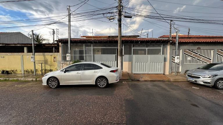 Imagem Casa com 3 Quartos à Venda, em Cuiabá Imagem Casa com 3 Quartos à Venda, em Cuiabá