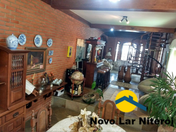 Imagem Casa com 5 Quartos à Venda, 350 m² em Camboinhas - Niterói