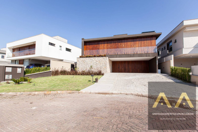 Casa com 4 Quartos à Venda, 400 m² em Tamboré - Santana De Parnaíba
