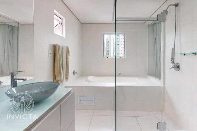 Imagem Cobertura com 4 Quartos à Venda, 340 m² em Centro - Balneário Camboriú