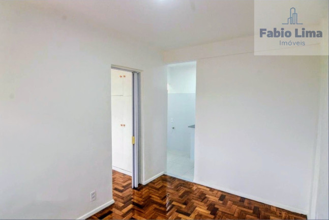 Imagem Imóvel com 1 Quarto à Venda, 26 m² em Botafogo - Rio De Janeiro Imagem Imóvel com 1 Quarto à Venda, 26 m² em Botafogo - Rio De Janeiro