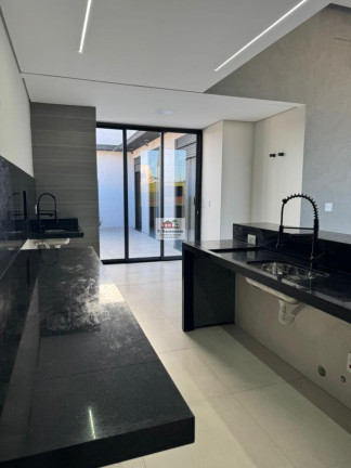 Imagem Casa com 3 Quartos à Venda, 140 m² em Wanel Ville - Sorocaba Imagem Casa com 3 Quartos à Venda, 140 m² em Wanel Ville - Sorocaba