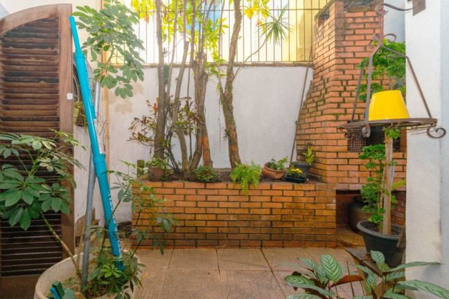 Imagem Casa com 3 Quartos à Venda, em Cidade Baixa - Porto Alegre Imagem Casa com 3 Quartos à Venda, em Cidade Baixa - Porto Alegre