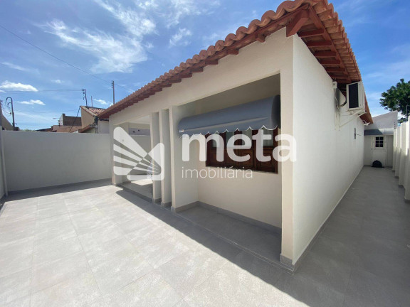 Imagem Casa com 3 Quartos à Venda, 250 m² em Vila Eduardo - Petrolina Imagem Casa com 3 Quartos à Venda, 250 m² em Vila Eduardo - Petrolina