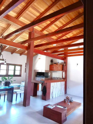 Casa com 2 Quartos à Venda,  em Itaqui