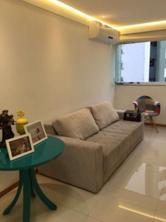 Imagem Apartamento com 2 Quartos à Venda, 70 m² em Pituba - Salvador Imagem Apartamento com 2 Quartos à Venda, 70 m² em Pituba - Salvador