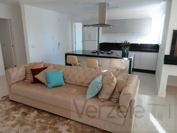 Imagem Apartamento com 3 Quartos à Venda, 130 m² em Centro - Balneário Camboriú Imagem Apartamento com 3 Quartos à Venda, 130 m² em Centro - Balneário Camboriú
