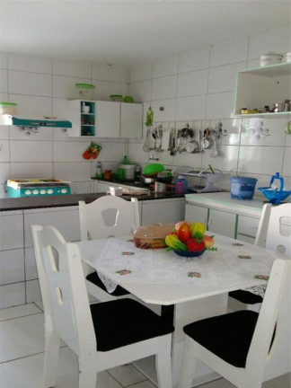 Imagem Imóvel com 4 Quartos à Venda, 150 m² em Siqueira - Fortaleza Imagem Imóvel com 4 Quartos à Venda, 150 m² em Siqueira - Fortaleza