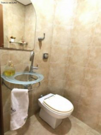 Imagem Imóvel com 4 Quartos à Venda, 175 m² em Jardim Itu - Porto Alegre Imagem Imóvel com 4 Quartos à Venda, 175 m² em Jardim Itu - Porto Alegre