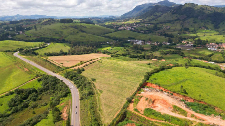 Imagem Chácara à Venda, 2 m² em Poços De Caldas Imagem Chácara à Venda, 2 m² em Poços De Caldas