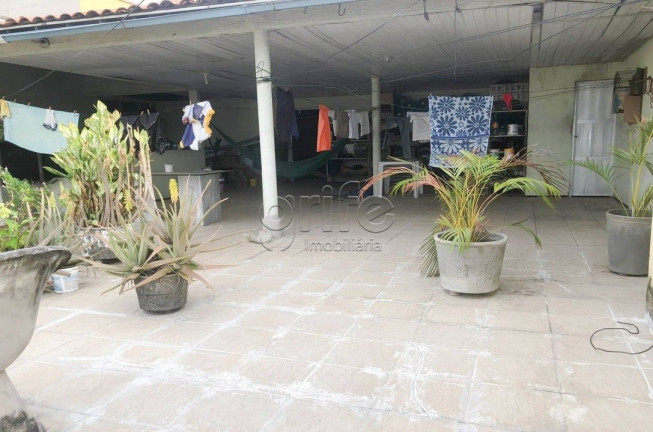Imagem Casa à Venda, 450 m² em Jóquei Clube - Fortaleza Imagem Casa à Venda, 450 m² em Jóquei Clube - Fortaleza