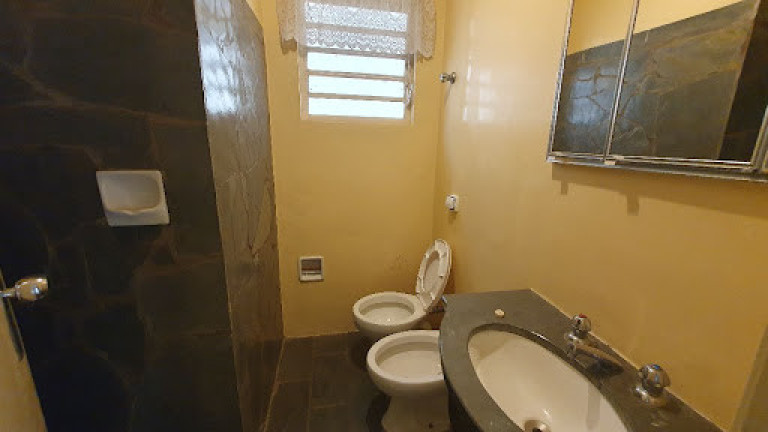 Imagem Casa com 4 Quartos à Venda, 263 m² em Jardim Flamboyant - Campinas Imagem Casa com 4 Quartos à Venda, 263 m² em Jardim Flamboyant - Campinas