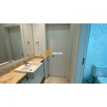 Imagem Casa com 3 Quartos à Venda, 387 m² em Areias - Camboriú Imagem Casa com 3 Quartos à Venda, 387 m² em Areias - Camboriú