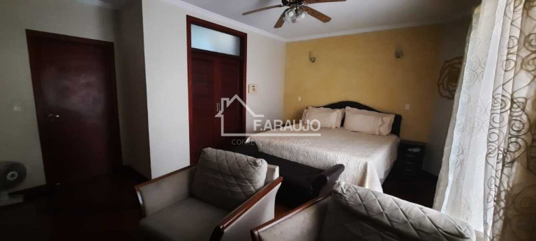 Imagem Sobrado com 3 Quartos à Venda, 367 m² em Vila Carvalho - Sorocaba Imagem Sobrado com 3 Quartos à Venda, 367 m² em Vila Carvalho - Sorocaba