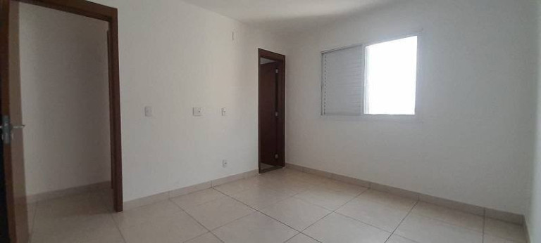 Imagem Apartamento com 3 Quartos à Venda, 74 m² em Santa Genoveva - Goiânia