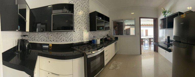 Imagem Casa com 5 Quartos para Alugar, em Outeiro Da Glória - Porto Seguro Imagem Casa com 5 Quartos para Alugar, em Outeiro Da Glória - Porto Seguro