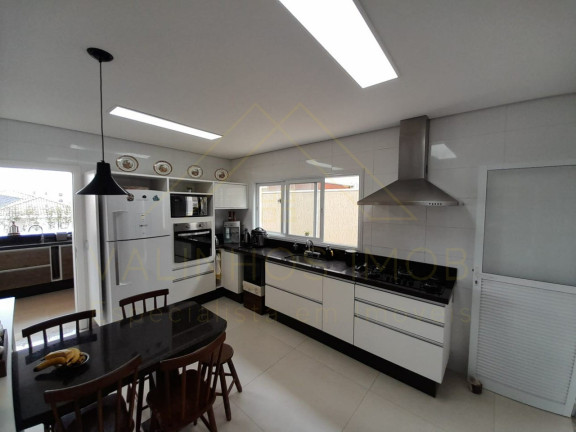 Imagem Casa com 5 Quartos à Venda, 350 m² em Condomínio Zurich Dorf - Valinhos - Valinhos Imagem Casa com 5 Quartos à Venda, 350 m² em Condomínio Zurich Dorf - Valinhos - Valinhos