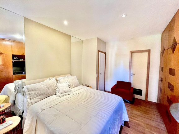 Imagem Apartamento com 4 Quartos à Venda, 169 m² em Barra Da Tijuca - Rio De Janeiro