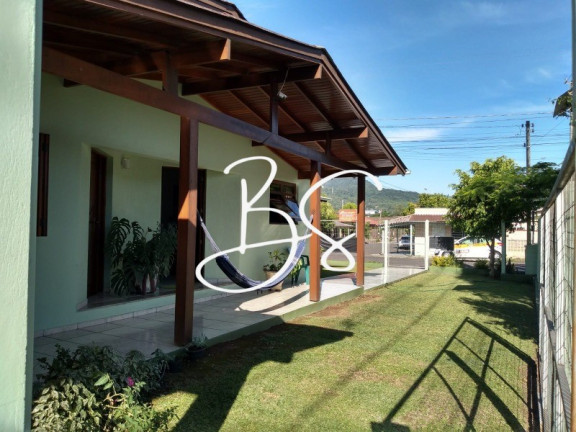 Imagem Casa com 3 Quartos à Venda, 560 m² em Bom Pastor - Igrejinha Imagem Casa com 3 Quartos à Venda, 560 m² em Bom Pastor - Igrejinha