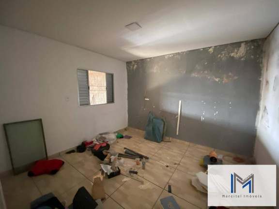 Imagem Casa com 5 Quartos à Venda, 243 m² em Jardim ângela Maria - Carapicuíba Imagem Casa com 5 Quartos à Venda, 243 m² em Jardim ângela Maria - Carapicuíba