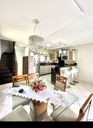 Imagem Casa com 3 Quartos à Venda, 230 m² em Boehmerwald - Joinville Imagem Casa com 3 Quartos à Venda, 230 m² em Boehmerwald - Joinville