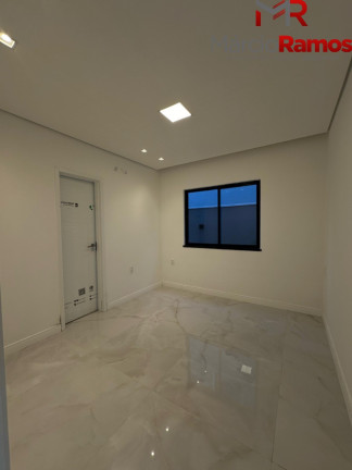 Imagem Casa com 4 Quartos à Venda, 272 m² em Cidade Alpha - Eusébio