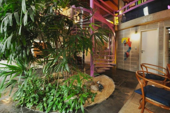 Imagem Sobrado com 3 Quartos à Venda, 300 m² em Vila Madalena - São Paulo Imagem Sobrado com 3 Quartos à Venda, 300 m² em Vila Madalena - São Paulo