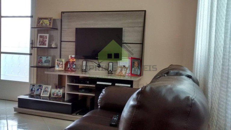 Imagem Casa com 3 Quartos à Venda, 155 m² em Cidade Nova Jacareí - Jacareí Imagem Casa com 3 Quartos à Venda, 155 m² em Cidade Nova Jacareí - Jacareí