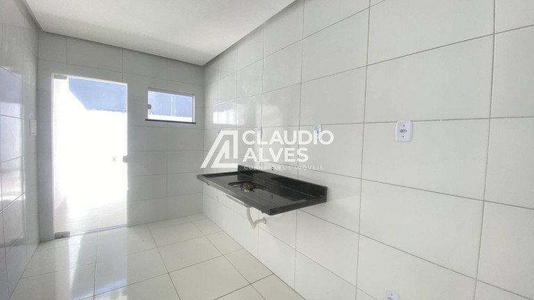 Imagem Casa com 2 Quartos à Venda, 80 m² em Mangabeira - Feira De Santana Imagem Casa com 2 Quartos à Venda, 80 m² em Mangabeira - Feira De Santana