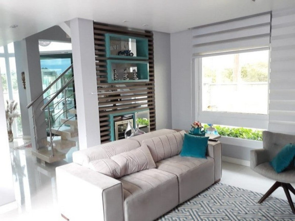 Imagem Casa com 3 Quartos à Venda, 295 m² em Parque Da Matriz - Cachoeirinha