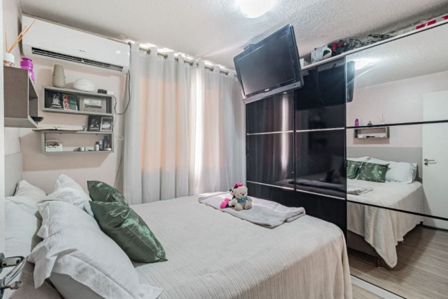 Imagem Apartamento com 2 Quartos à Venda, 43 m² em Sarandi - Porto Alegre
