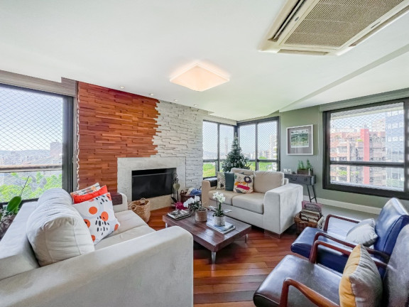 Imagem Apartamento com 4 Quartos à Venda, 237 m² em Auxiliadora - Porto Alegre Imagem Apartamento com 4 Quartos à Venda, 237 m² em Auxiliadora - Porto Alegre
