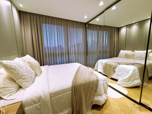 Imagem Apartamento com 2 Quartos à Venda, 132 m² em Centro - Florianópolis Imagem Apartamento com 2 Quartos à Venda, 132 m² em Centro - Florianópolis