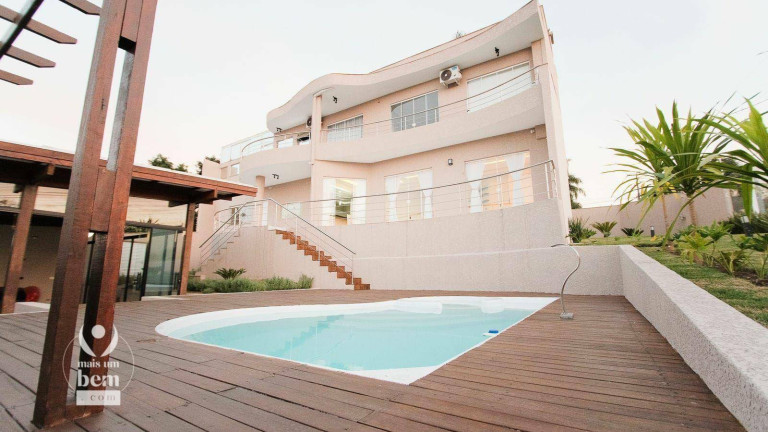Imagem Casa com 3 Quartos à Venda, 363 m² em Butiatuvinha - Curitiba