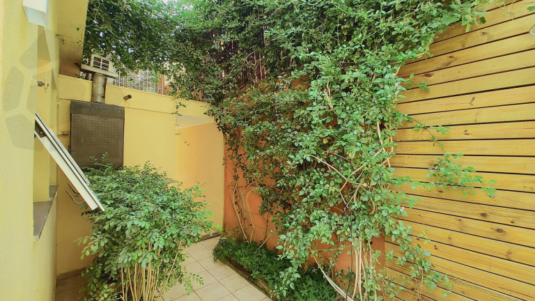 Imagem Casa com 3 Quartos à Venda, 160 m² em Vila Nova Conceição - São Paulo Imagem Casa com 3 Quartos à Venda, 160 m² em Vila Nova Conceição - São Paulo