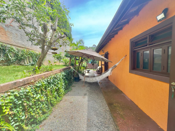 Imagem Casa com 3 Quartos à Venda, 300 m² em Parque Das Artes - Embu Das Artes Imagem Casa com 3 Quartos à Venda, 300 m² em Parque Das Artes - Embu Das Artes