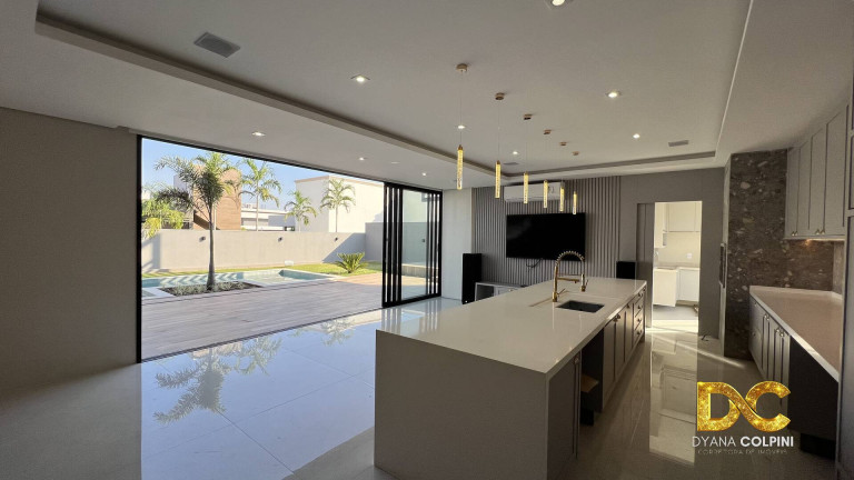 Imagem Casa de Condomínio com 4 Quartos à Venda, 330 m² em Petrópolis - Várzea Grande Imagem Casa de Condomínio com 4 Quartos à Venda, 330 m² em Petrópolis - Várzea Grande