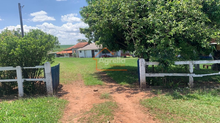 Imagem Imóvel com 2 Quartos à Venda, em Rural - Mogi Guaçu Imagem Imóvel com 2 Quartos à Venda, em Rural - Mogi Guaçu