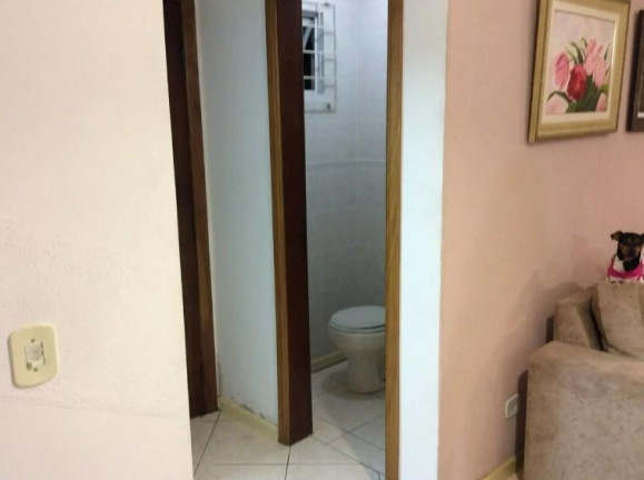 Imagem Casa com 3 Quartos à Venda, 130 m² em Lindóia - Curitiba Imagem Casa com 3 Quartos à Venda, 130 m² em Lindóia - Curitiba