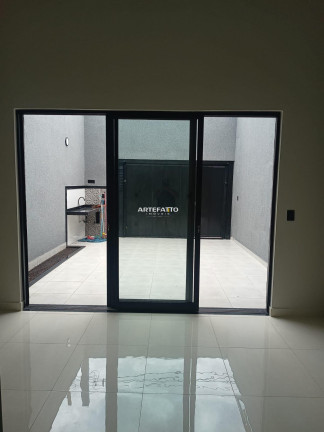 Imagem Casa com 3 Quartos à Venda, 200 m² Imagem Casa com 3 Quartos à Venda, 200 m²