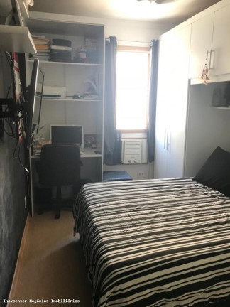 Imagem Casa com 4 Quartos à Venda, 50 m² em Meier - Rio De Janeiro Imagem Casa com 4 Quartos à Venda, 50 m² em Meier - Rio De Janeiro