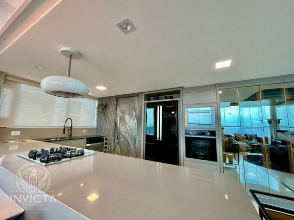 Imagem Cobertura com 7 Quartos à Venda, 600 m² em Barra Sul - Balneário Camboriú Imagem Cobertura com 7 Quartos à Venda, 600 m² em Barra Sul - Balneário Camboriú
