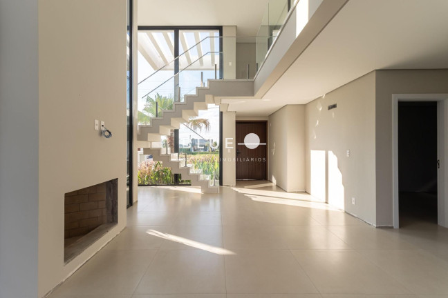 Imagem Casa de Condomínio com 3 Quartos à Venda, 296 m² em Centenário - Torres